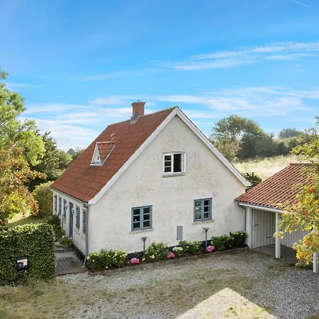 Awesome In With Kitchen Holiday home