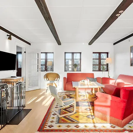 Awesome In With Kitchen Holiday home *